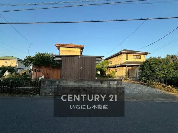 一宮市浅井町小日比野字上牧の中古一戸建て