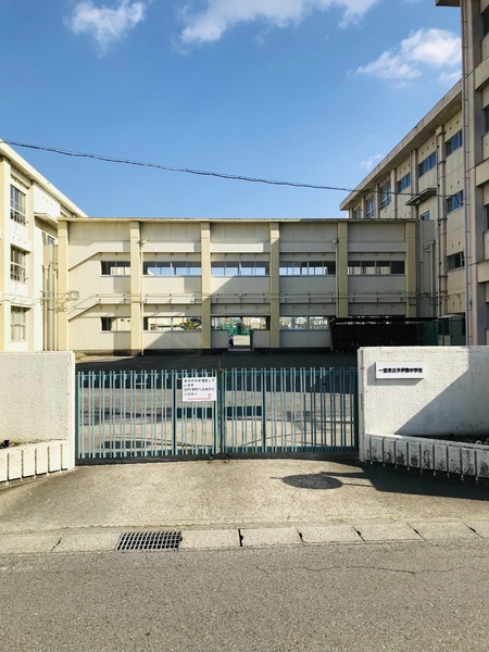 一宮市今伊勢町本神戸字筋替の土地(一宮市立今伊勢中学校)