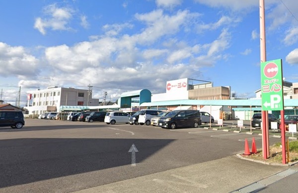江南市飛高町泉の土地(スーパー三心江南店)