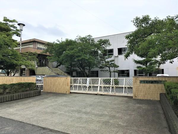 一宮市萩原町萩原字替土の土地(一宮市立萩原中学校)