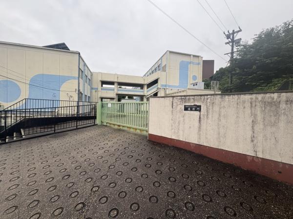 「天空のエミナス」・名古屋市天白区久方二丁目(名古屋市立久方中学校)