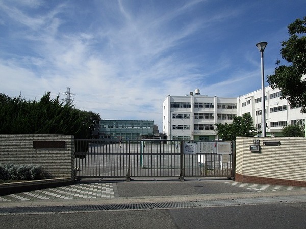 汲沢町全3棟/B号棟(横浜市立東汲沢小学校)