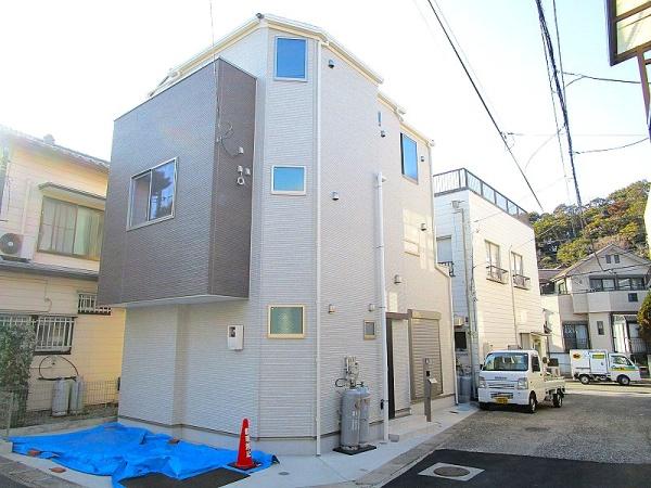 逗子市池子２丁目の新築一戸建