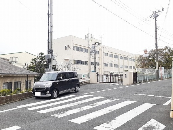 東永谷3丁目4期/全4棟4号棟(横浜市立下永谷小学校)