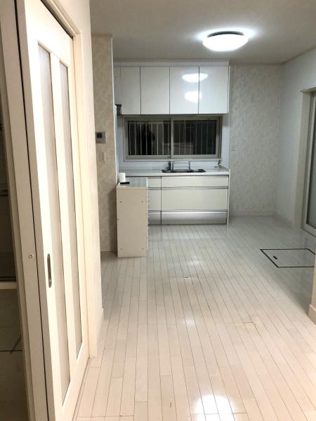 横須賀市西逸見町3丁目の中古一戸建て(リビング)