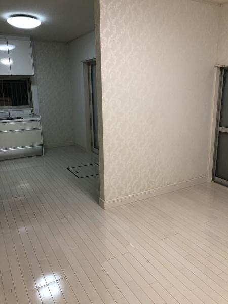 横須賀市西逸見町3丁目の中古一戸建て(リビング)