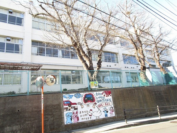 横浜市港南区下永谷5丁目の新築一戸建(横浜市立永谷小学校)