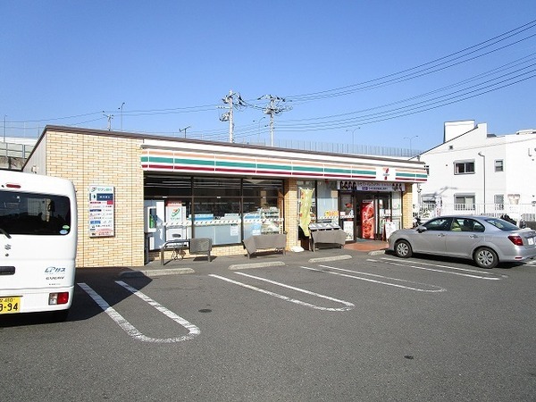 笹下5丁目全2棟/1号棟(セブンイレブン横浜笹下5丁目店)
