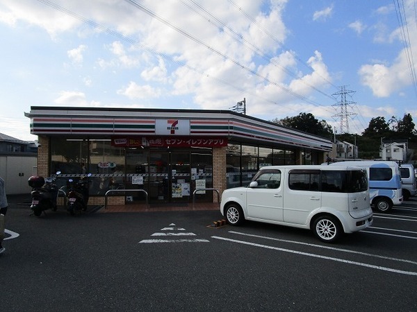 野庭団地607-2号棟(セブンイレブン横浜野庭団地前店)