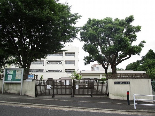 横浜市泉区和泉中央南1丁目の中古一戸建て(横浜市立伊勢山小学校)
