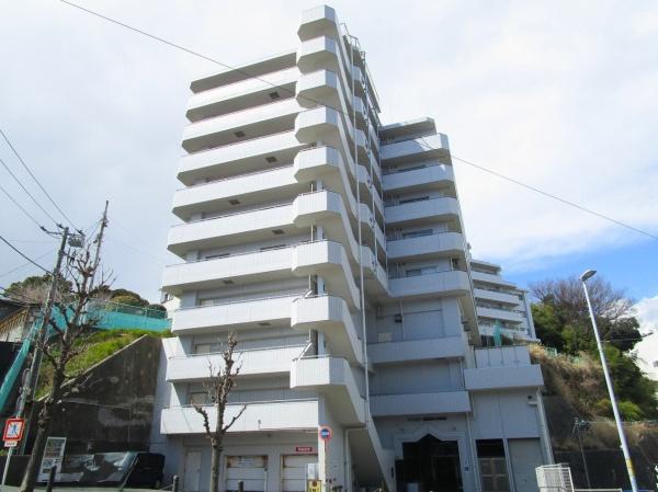サンハロー横須賀中央駅前
