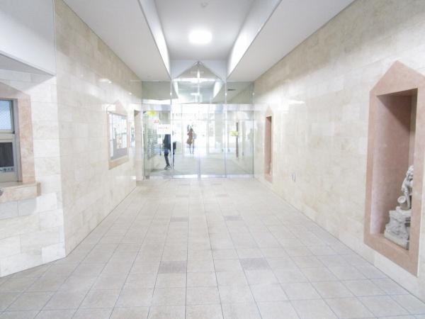 サンハロー横須賀中央駅前
