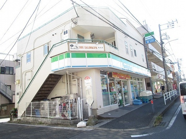 上大岡ガーデンハウスA棟(ファミリーマート横浜南高校前店)