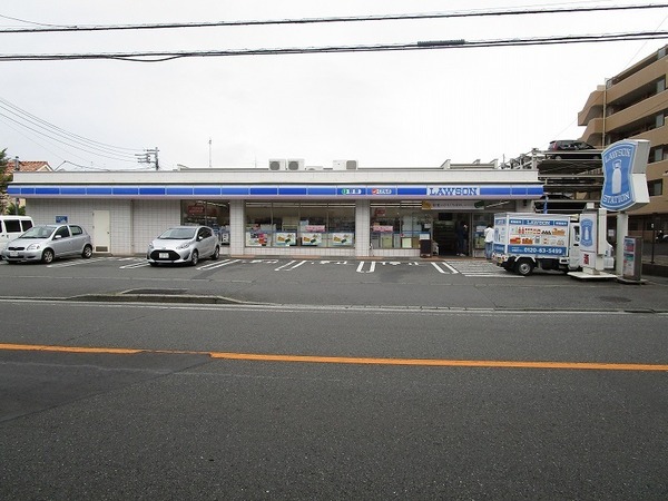 横浜市磯子区栗木2丁目の中古一戸建て(ローソン栗木一丁目店)