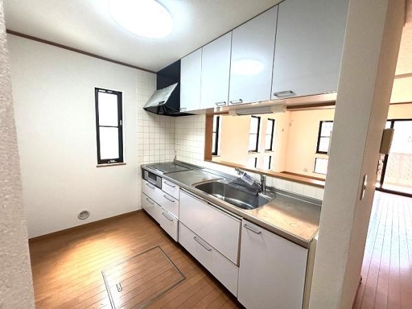 横浜市南区永田東２丁目の中古一戸建