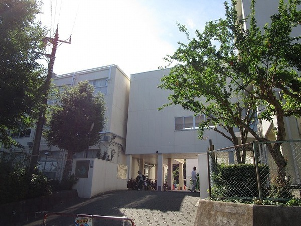 横浜市戸塚区柏尾町の土地(横浜市立柏尾小学校)