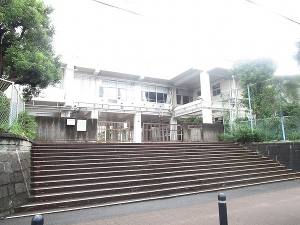 グリーンハイムいずみ野39号棟(横浜市立いずみ野中学校)