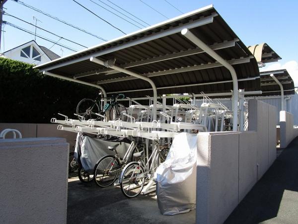 シュール東永谷