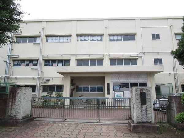 下和泉1丁目4号棟(横浜市立中和田南小学校)