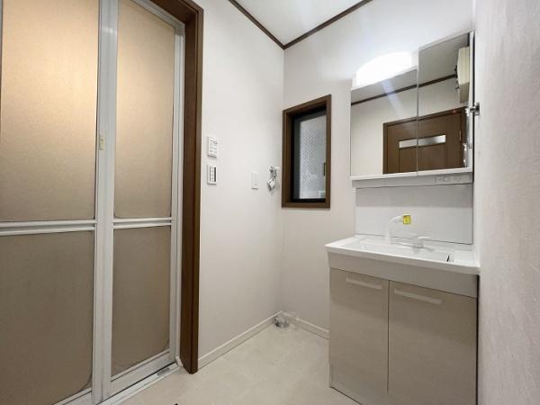 横浜市泉区中田南5丁目の中古一戸建て(洗面台・洗面所)