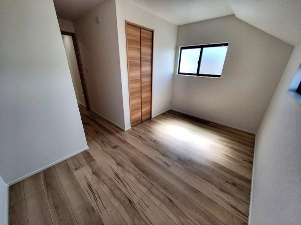 汲沢8丁目全2棟/A号棟
