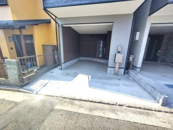 汲沢8丁目全2棟/A号棟