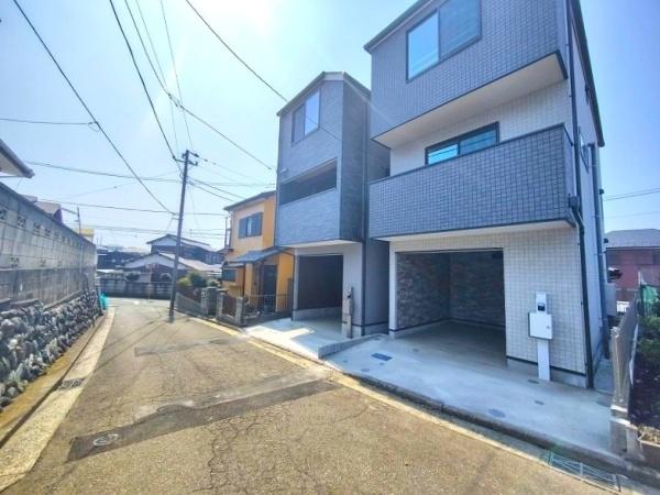 汲沢8丁目全2棟/A号棟