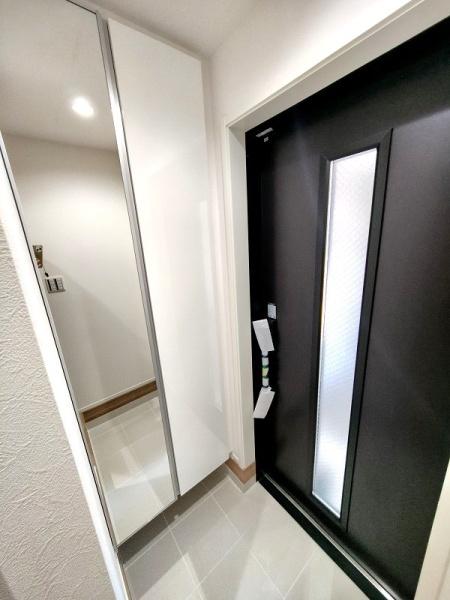 汲沢8丁目全2棟/B号棟