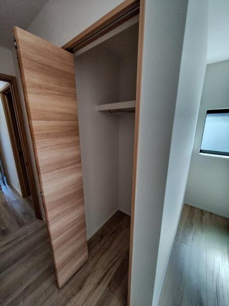 汲沢8丁目全2棟/B号棟