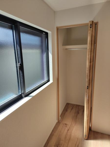 汲沢8丁目全2棟/B号棟