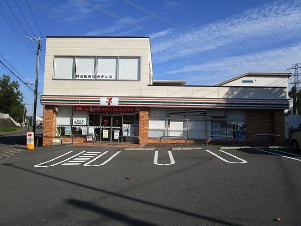 鍛冶ヶ谷1丁目全4棟/A号棟(セブンイレブン横浜港南台4丁目店)