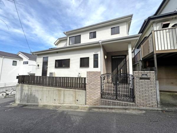 横浜市港南区日野４丁目の中古一戸建