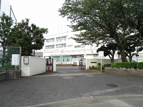 横浜市泉区中田北３丁目の新築一戸建(横浜市立中田中学校)