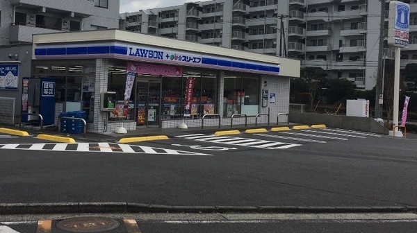 横浜市戸塚区上倉田町の土地(ローソン・スリーエフ戸塚上倉田町店)