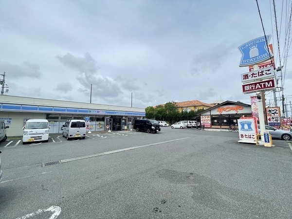 横浜市戸塚区小雀町の新築一戸建(ローソン戸塚原宿店)
