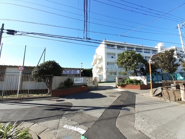 横浜市戸塚区小雀町の新築一戸建(横浜市立大正中学校)