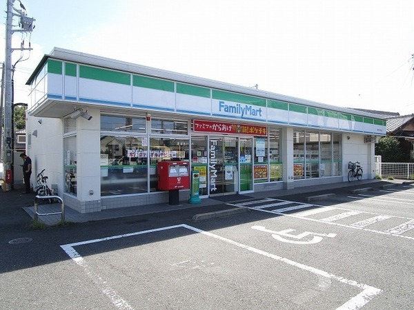 桂台西2丁目/1号棟(ファミリーマート本郷小学校前店)