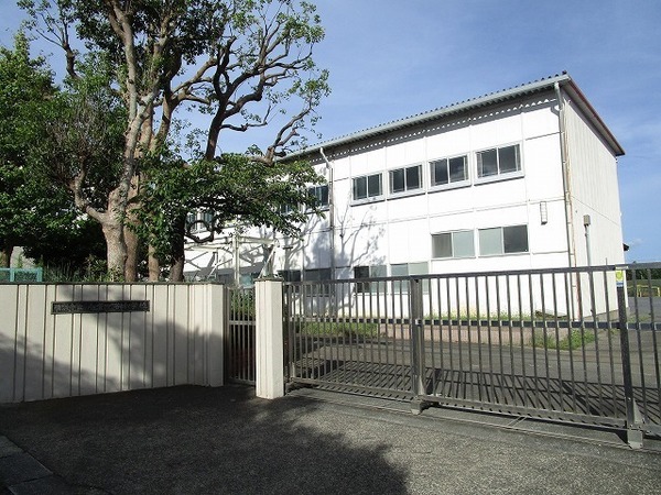 コスモ戸塚リベラヒルズＢ棟(横浜市立小菅ケ谷小学校)