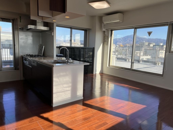 ザ・レジデンス御所西