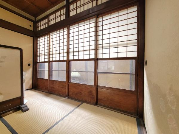 京都市上京区竹屋町通千本東入主税町の中古一戸建