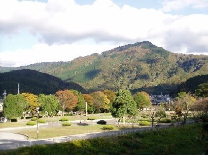 松ケ崎パーク・ホームズ(宝が池公園)