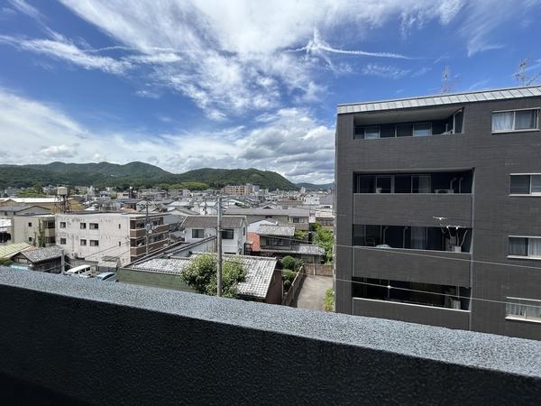 衣笠グリーンハイツ