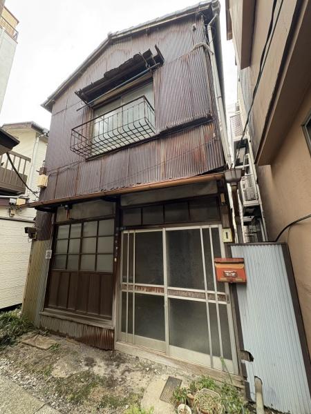 竜泉3丁目借地権付戸建