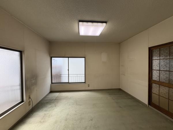 竜泉3丁目借地権付戸建