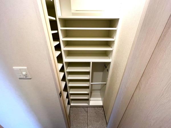 MID　TOWER　GRAND
