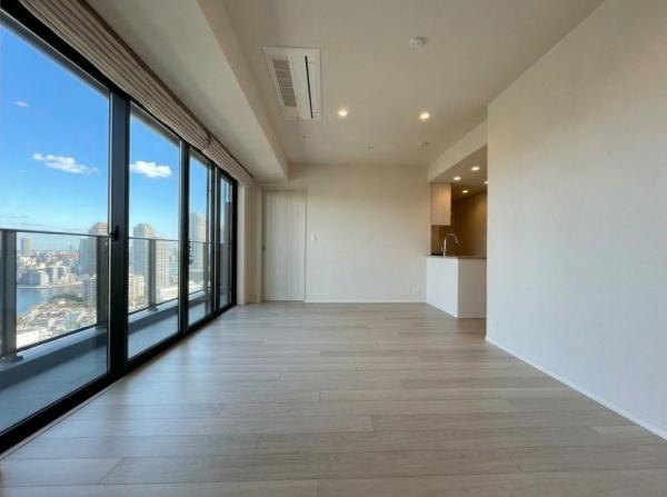 MID　TOWER　GRAND