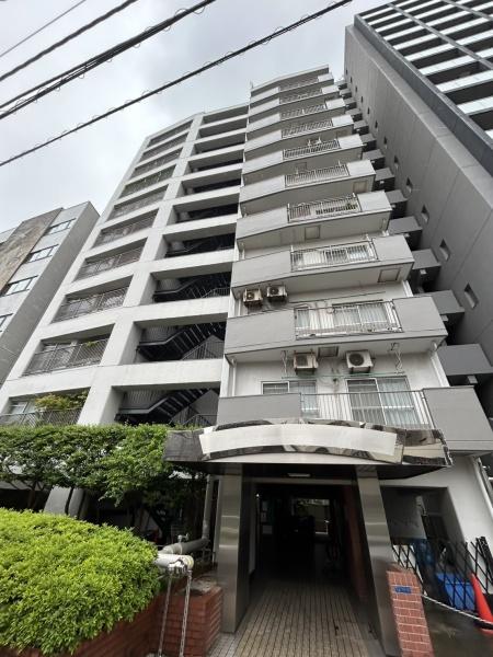 サカエファミール