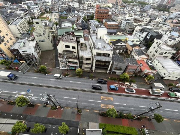 サカエファミール