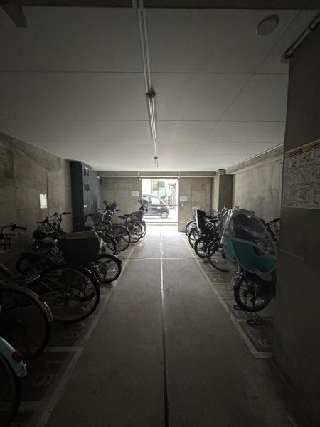 モリス日暮里駅前