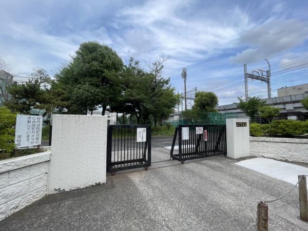 荒川区町屋７丁目の中古一戸建て(荒川区立第五中学校)
